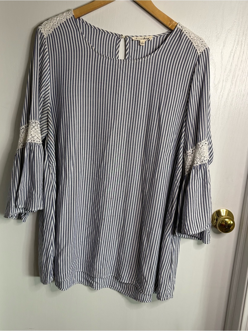 Jane and Delancey Striped Lace Trim Bell Sleeve Tunic 1X Coastal Boho Cottage